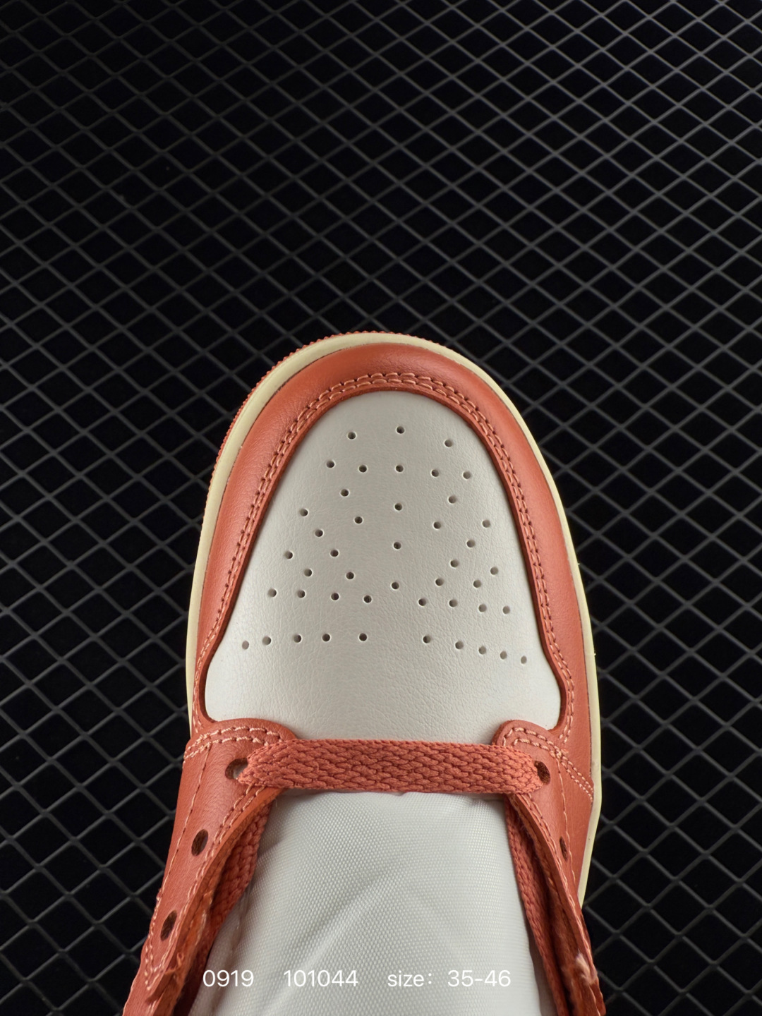 Air Jordan 1 Mid WMNS